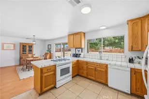 14204 Crow Rd, Apple Valley, CA 92307 - Photo 10