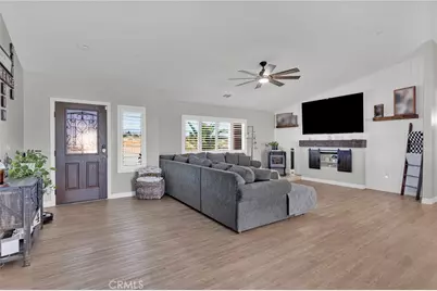 10529 Trinidad, Phelan, CA 92371 - Photo 4