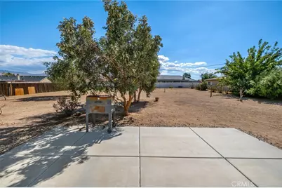 20993 Geronimo Road, Apple Valley, CA 92308 - Photo 4