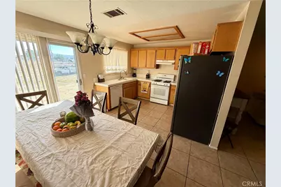 10885 9th Avenue, Hesperia, CA 92345 - Photo 8