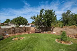 12950 Rolling Ridge Dr, Victorville, CA 92395 - Photo 30
