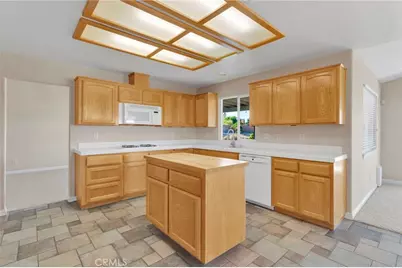 20137 Skyline Ranch, Apple Valley, CA 92308 - Photo 14