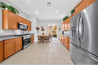 19358 Glaslyn Court, Apple Valley, CA 92308 - Photo 8