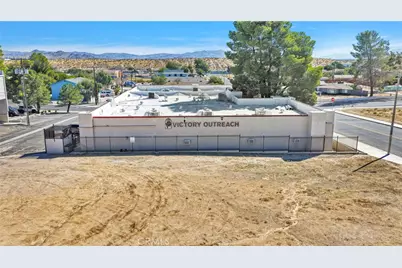 16534 Victor Street, Victorville, CA 92395 - Photo 6