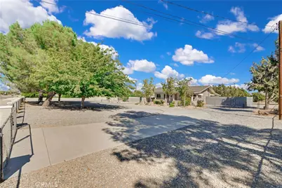 9037 5th Avenue, Hesperia, CA 92345 - Photo 4
