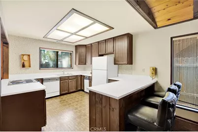31433 Overhill, Running Springs, CA 92382 - Photo 4