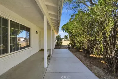 21057 Sitting Bull, Apple Valley, CA 92308 - Photo 34