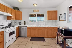 13655 Sierra Vista Dr, Victorville, CA 92395 - Photo 26