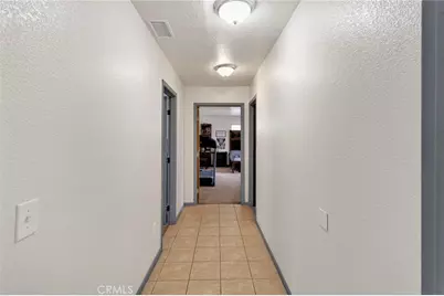 18146 Orange, Hesperia, CA 92345 - Photo 32