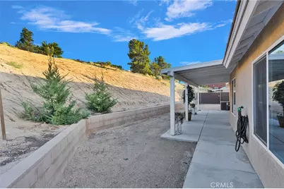 17725 Bangor, Hesperia, CA 92345 - Photo 38