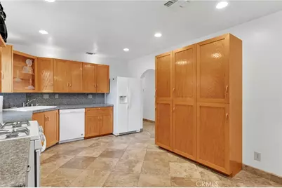 17392 Poplar, Hesperia, CA 92345 - Photo 12