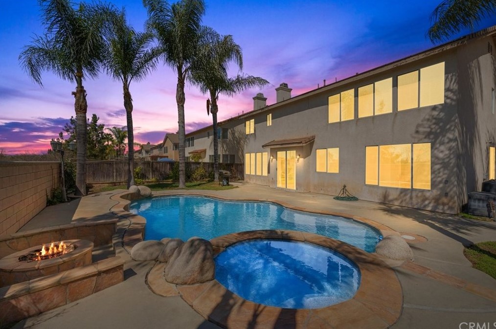 29755 Yorkton Rd, Murrieta, CA 92563-4737