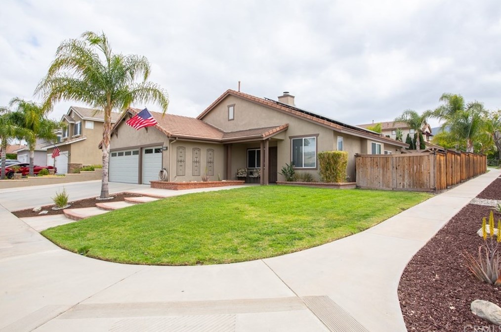 964 Cowhide Rd, Corona, CA 92882-6116