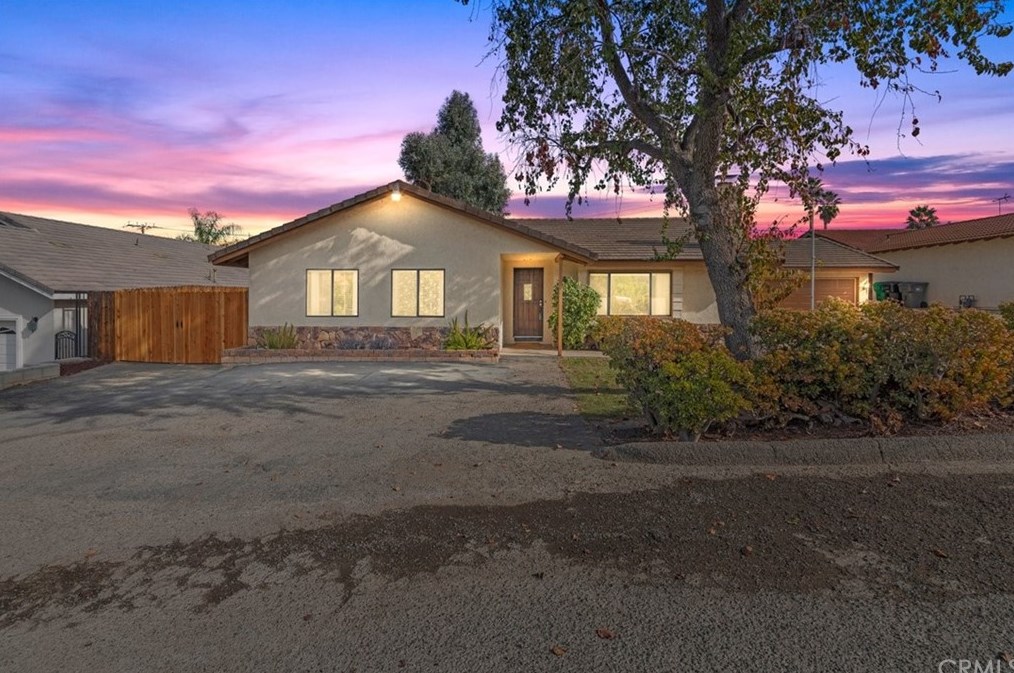 20060 State St, Corona, CA 92881-4100
