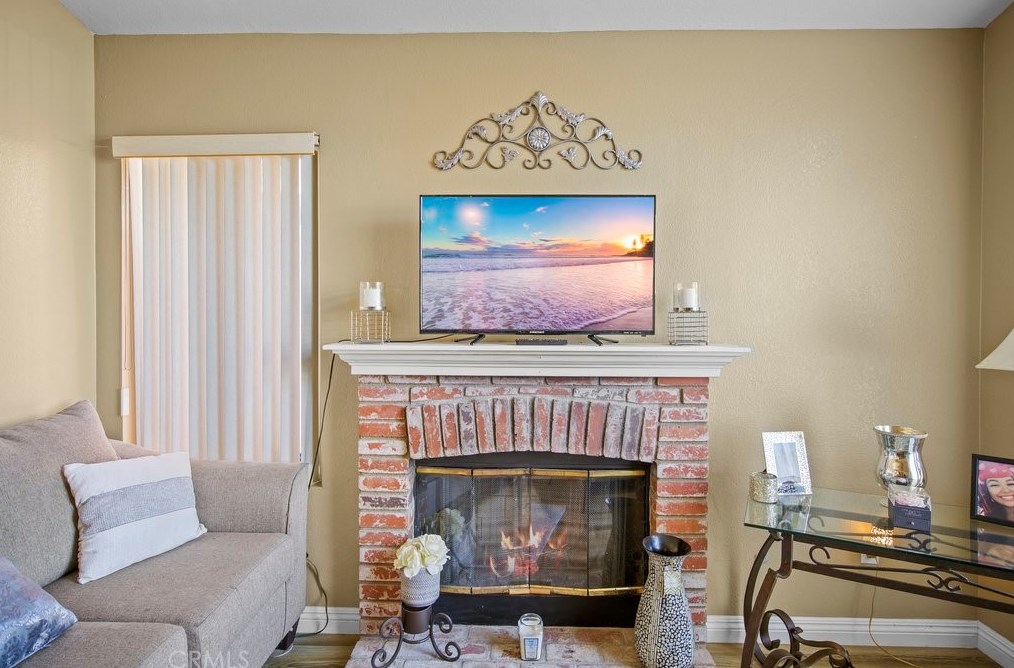 12869 Fontainebleau Dr, Moreno Valley CA  92555-2330 exterior