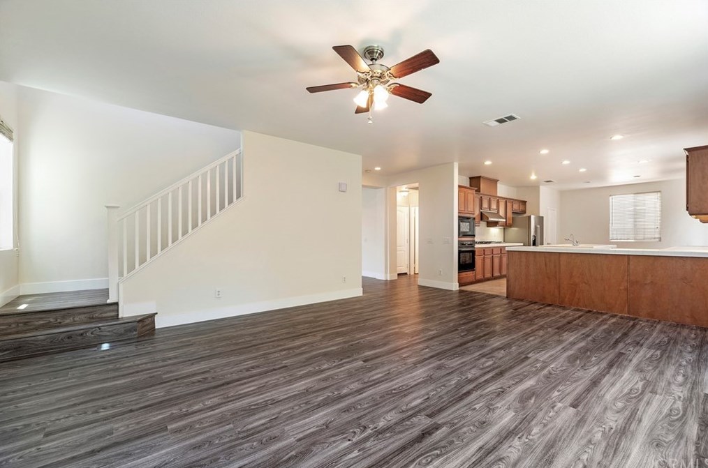 13902 Star Ruby Ave, Corona CA  92880-8561 exterior