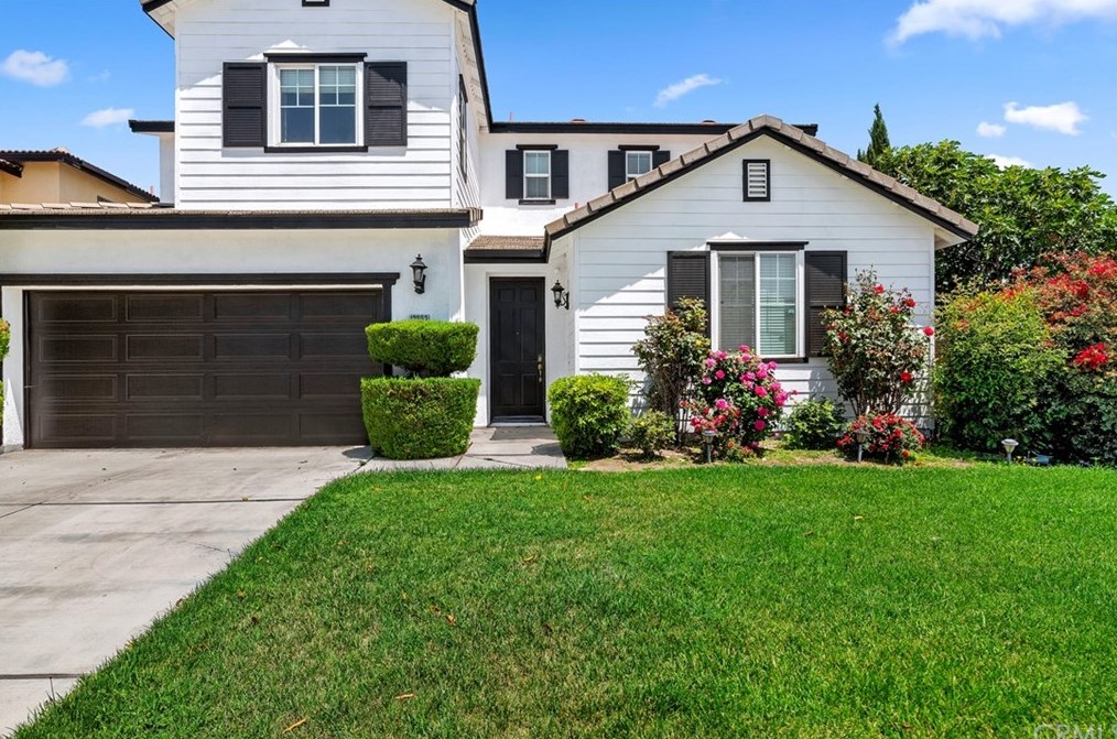 13902 Star Ruby Ave, Corona CA  92880-8561 exterior