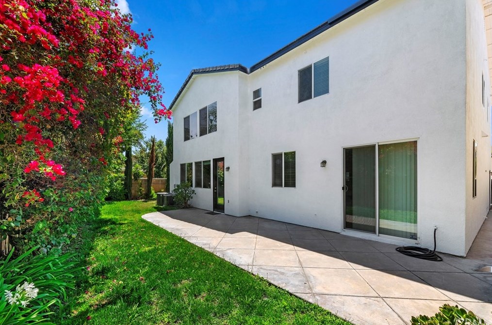 13902 Star Ruby Ave, Corona CA  92880-8561 exterior