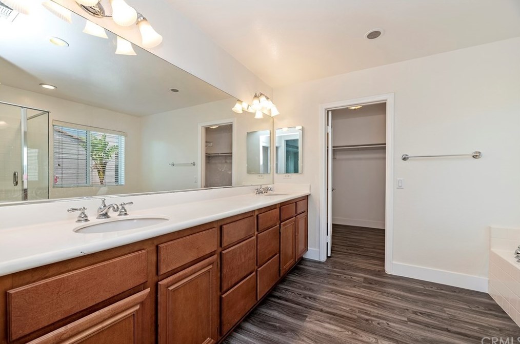 13902 Star Ruby Ave, Corona CA  92880-8561 exterior