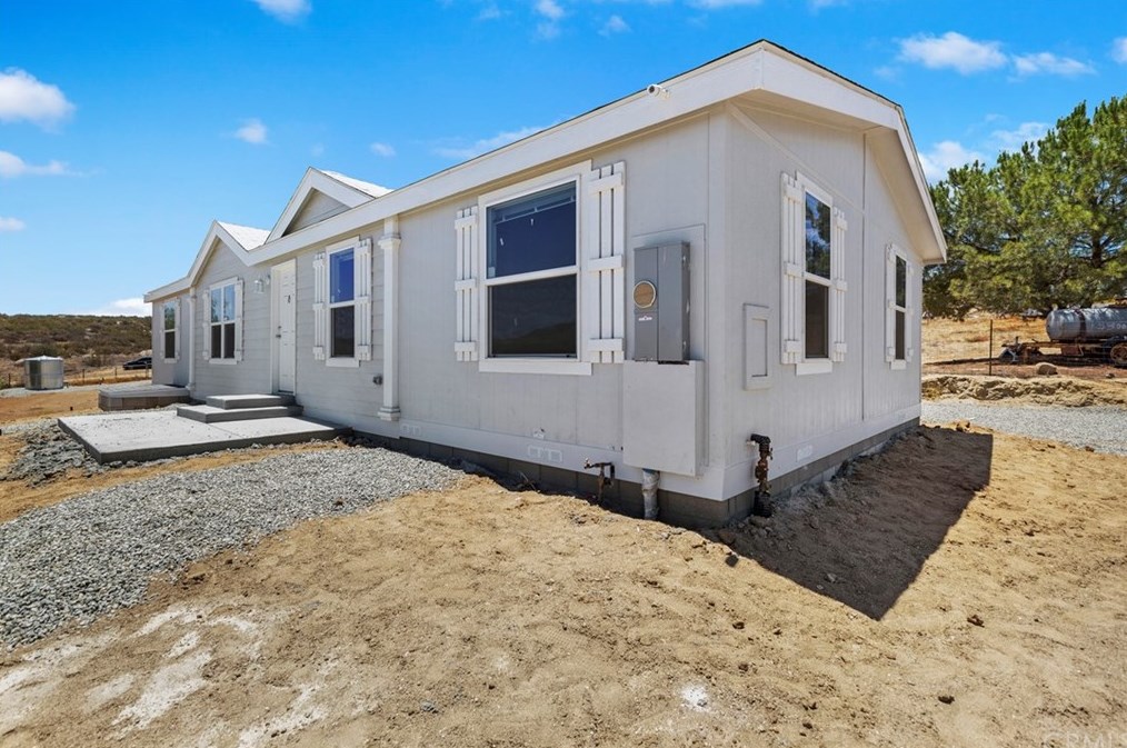 32812 Edwina St, Lakeview CA  92567 exterior