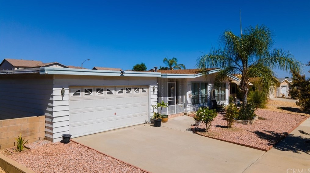 1313 Basswood Way, Hemet, CA 92545-8134