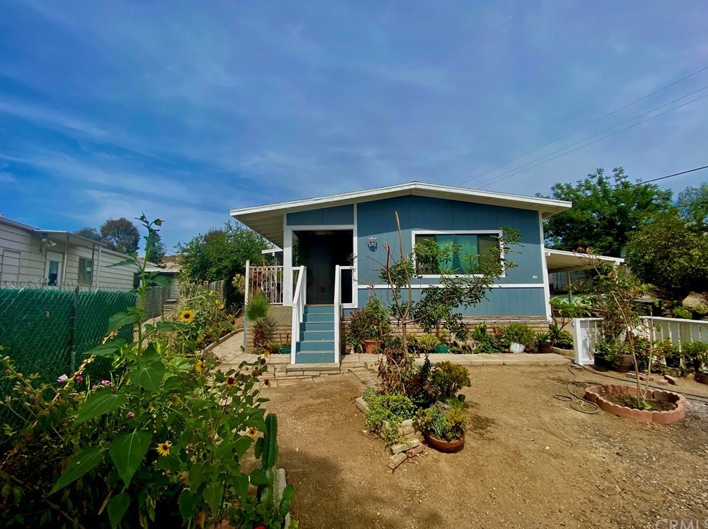 700 Shawnee Rd, Perris, CA 92570
