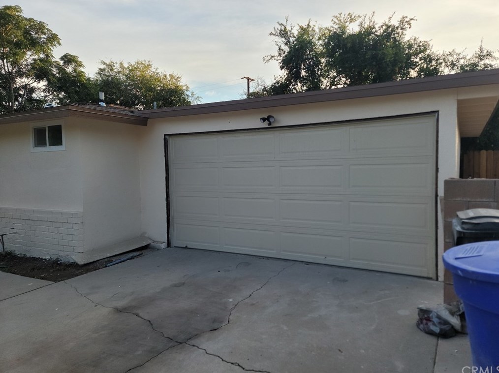 2113 Gambier Dr, Pomona, CA 91766-5610