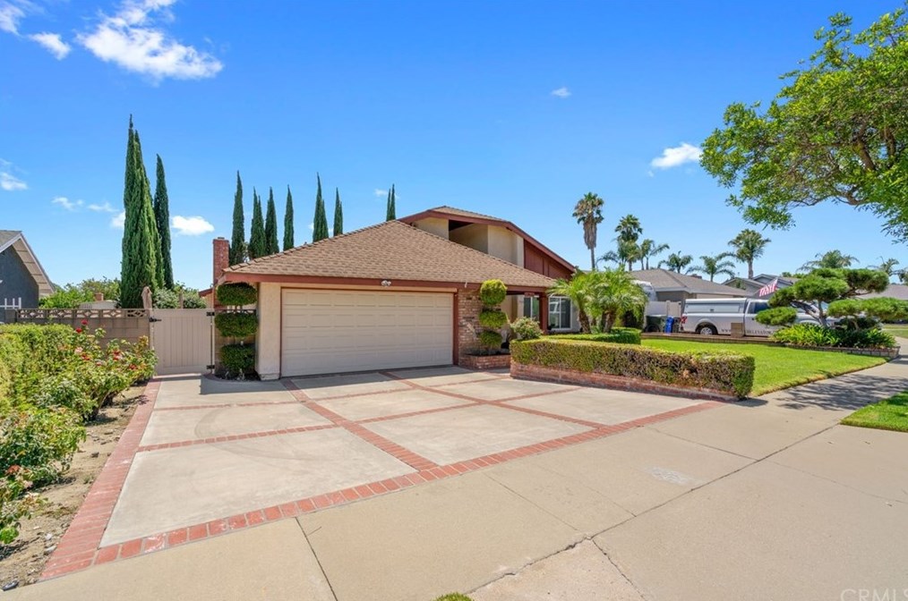 590 Doreen Ct, Upland, CA 91786