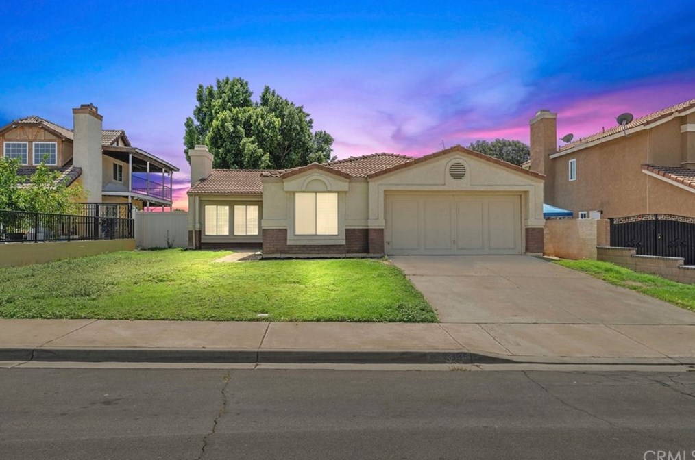 25885 Wolfberry Dr, Moreno Valley, CA 92553-4735