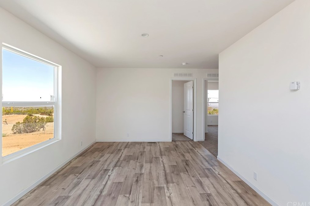 9752 Oasis Rd, Pinon Hills CA  92372 exterior