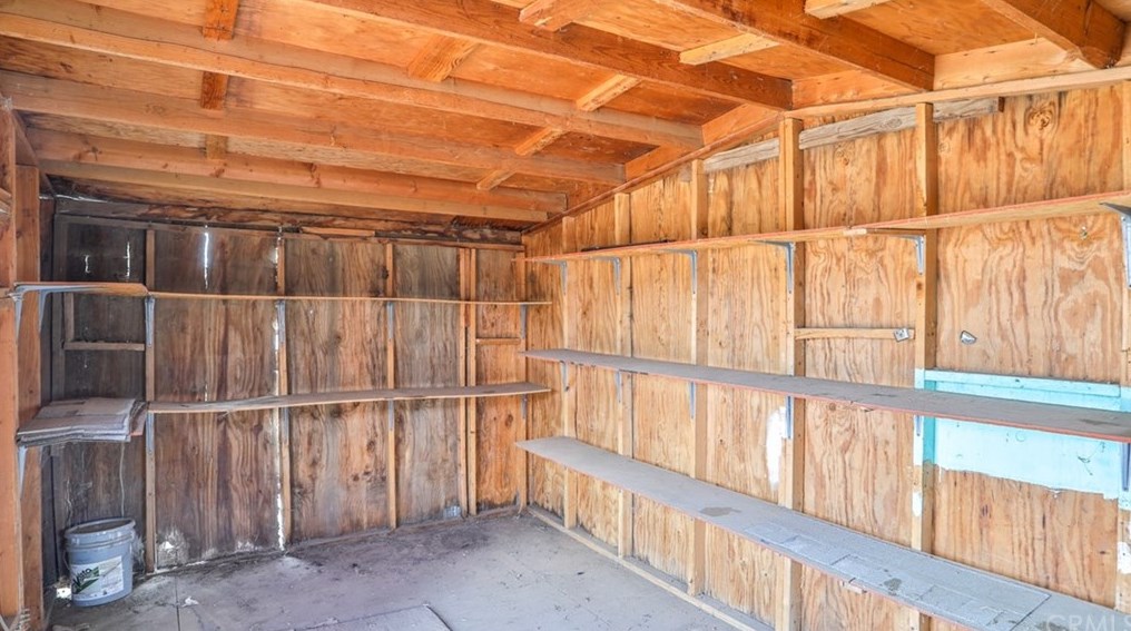 8919 11 Ave, Hesperia CA  92345-3837 exterior