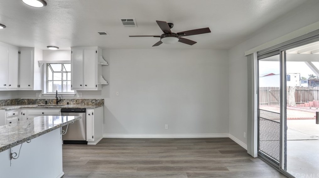 8919 11 Ave, Hesperia CA  92345-3837 exterior