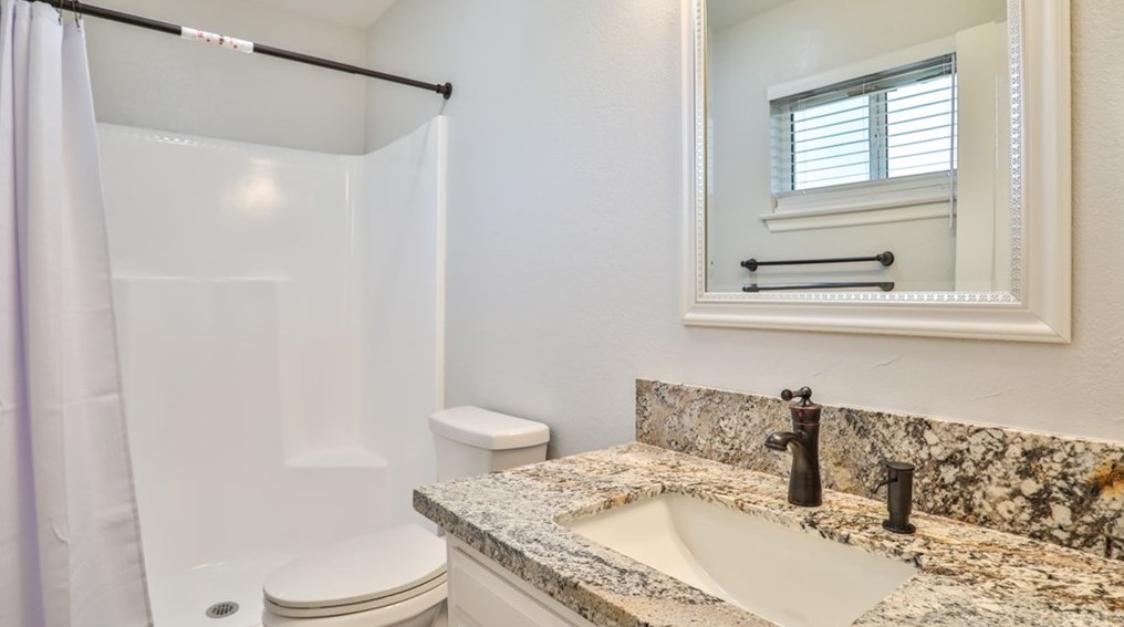 8919 11 Ave, Hesperia CA  92345-3837 exterior