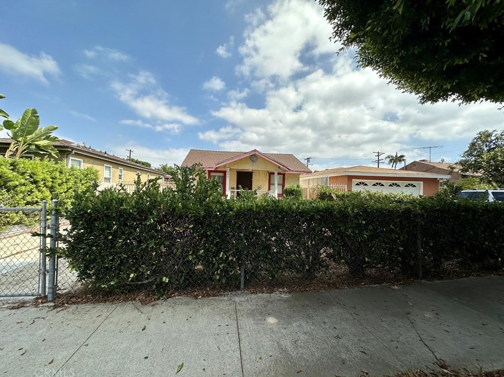 944 Rosewood Ave, Inglewood, CA 90301