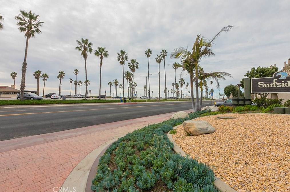 626 Island View Cir, Naval Base Ventura County CA  93041-3443 exterior