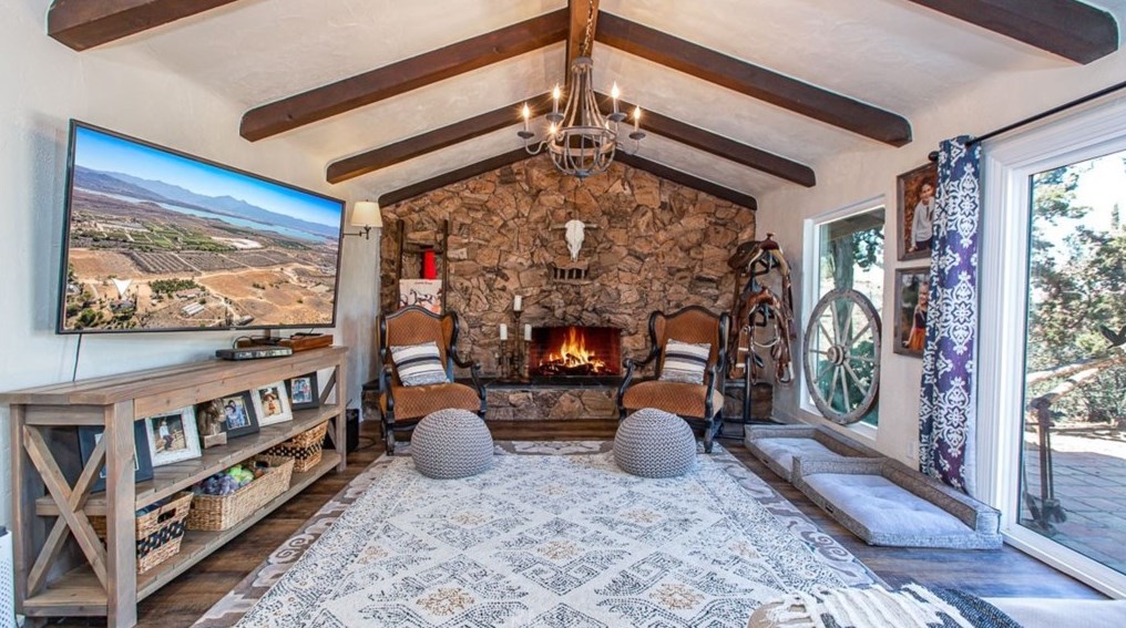 14440 Blackburn Rd, Riverside, CA 92503