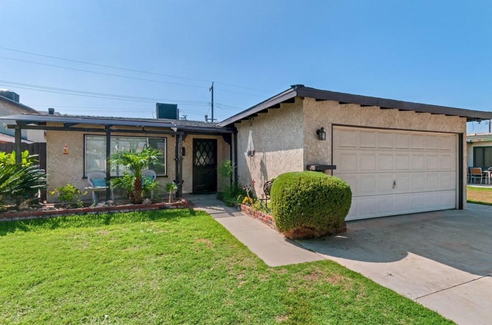12938 Belcher St, Norwalk, CA 90650-3328