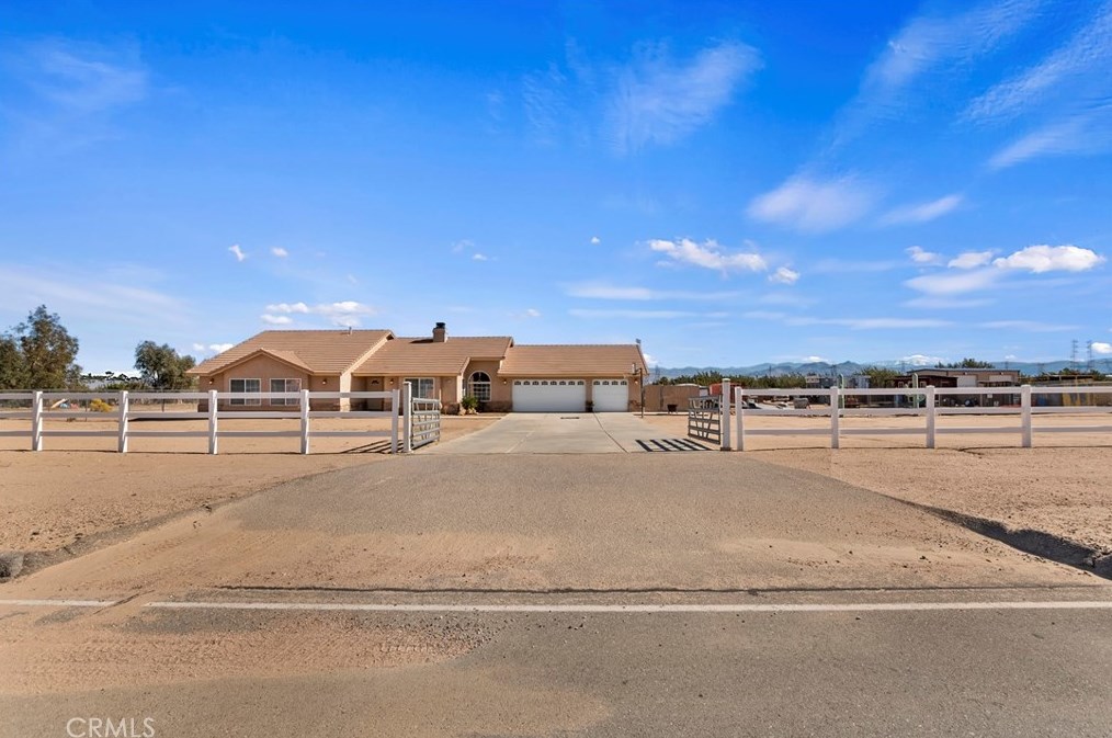 6675 Escondido Ave, Hesperia, CA 92344