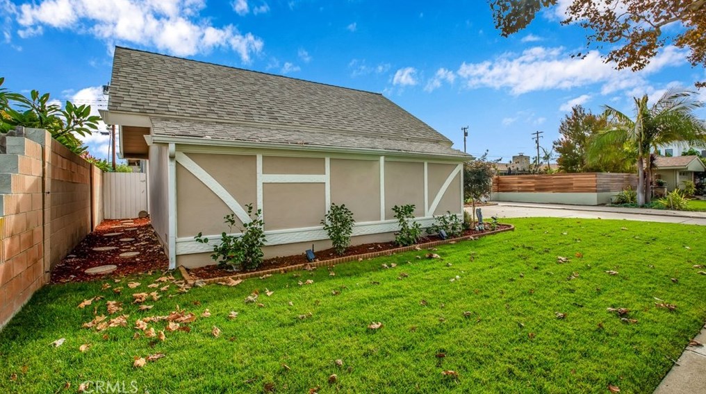 2922 Walker Lee Dr, Los Alamitos, CA 90720