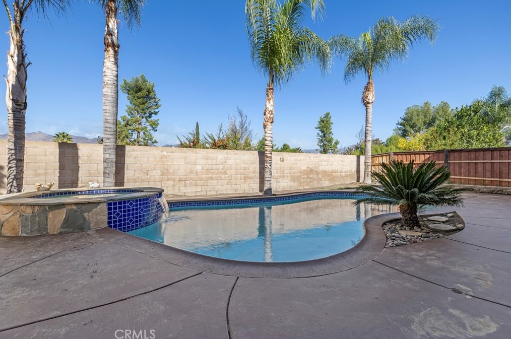 1357 Reinhart St, San Jacinto, CA 92583