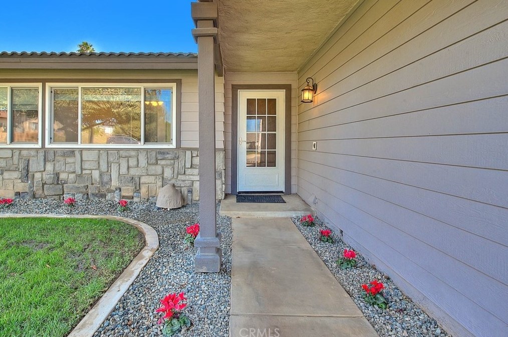 8582 Running Gait Ln, Riverside, CA 92509