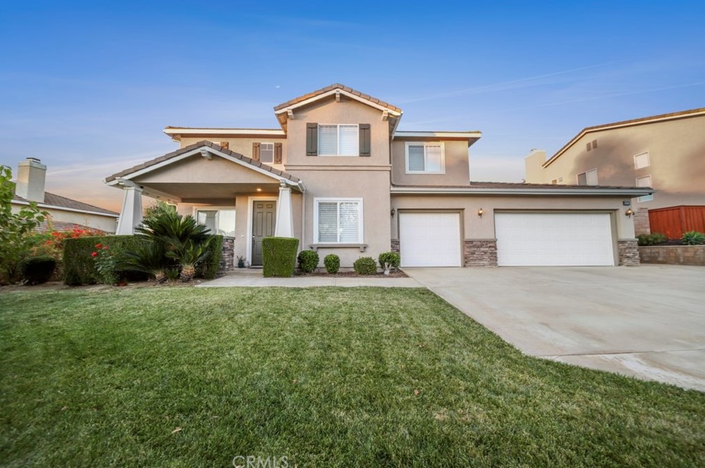 19212 Dandelion Ct, Riverside, CA 92508