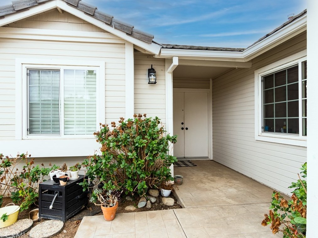 23341 Sonnet Dr, Moreno Valley, CA 92557-5404