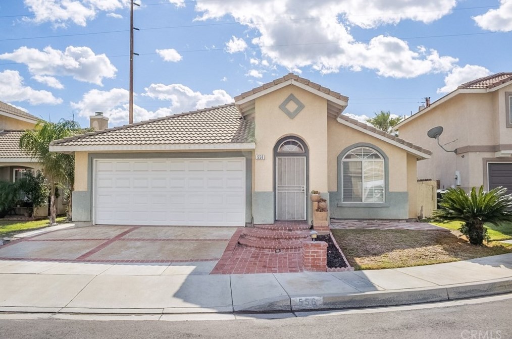 556 Casey Ct, Colton, CA 92324