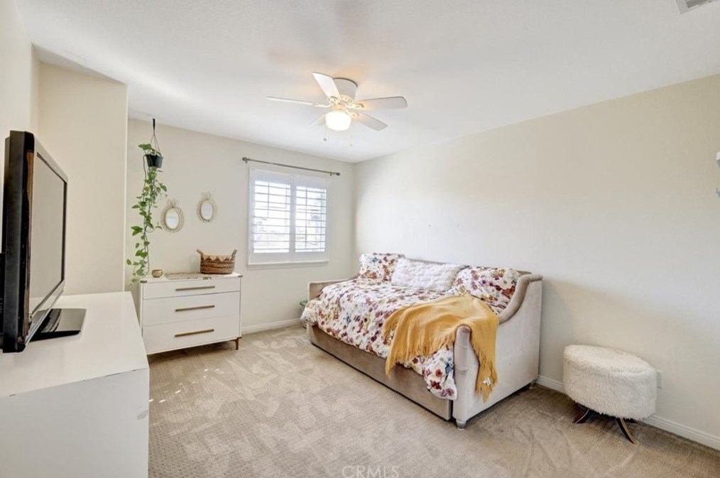 38231 Calle Cipres, Murrieta CA  92562-9348 exterior