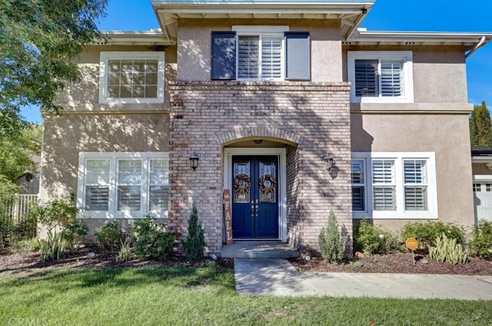 38231 Calle Cipres, Murrieta CA  92562-9348 exterior