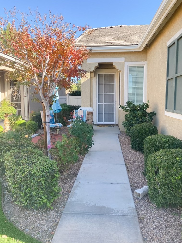 10639 Bridge Haven Rd, Apple Valley, CA 92308-3666