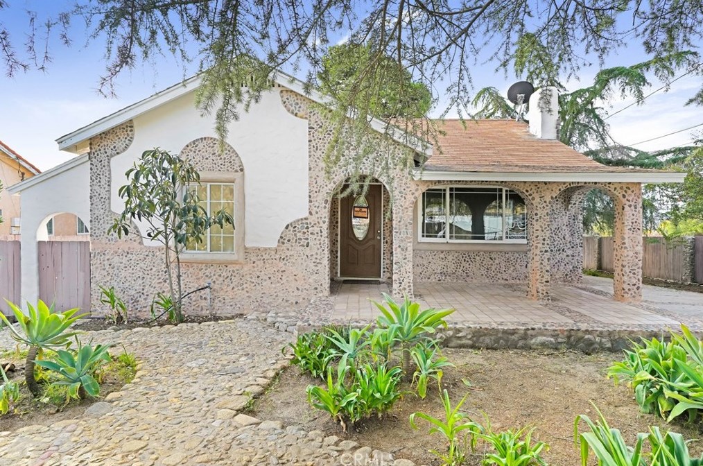 496 George St, Banning, CA 92220-5614