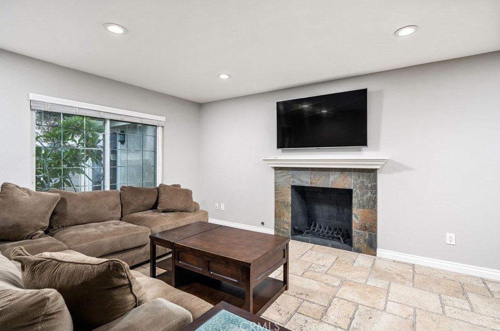 2154 Holly Ave, Ontario, CA 91762