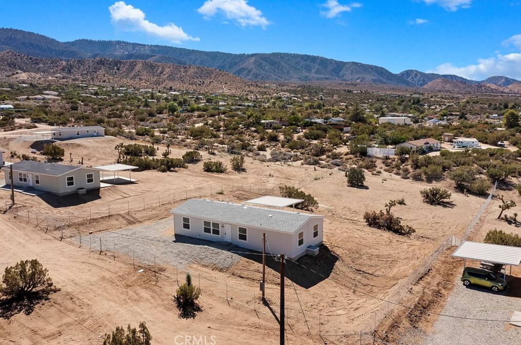 9764 Oasis Rd, Pinon Hills CA  92372 exterior